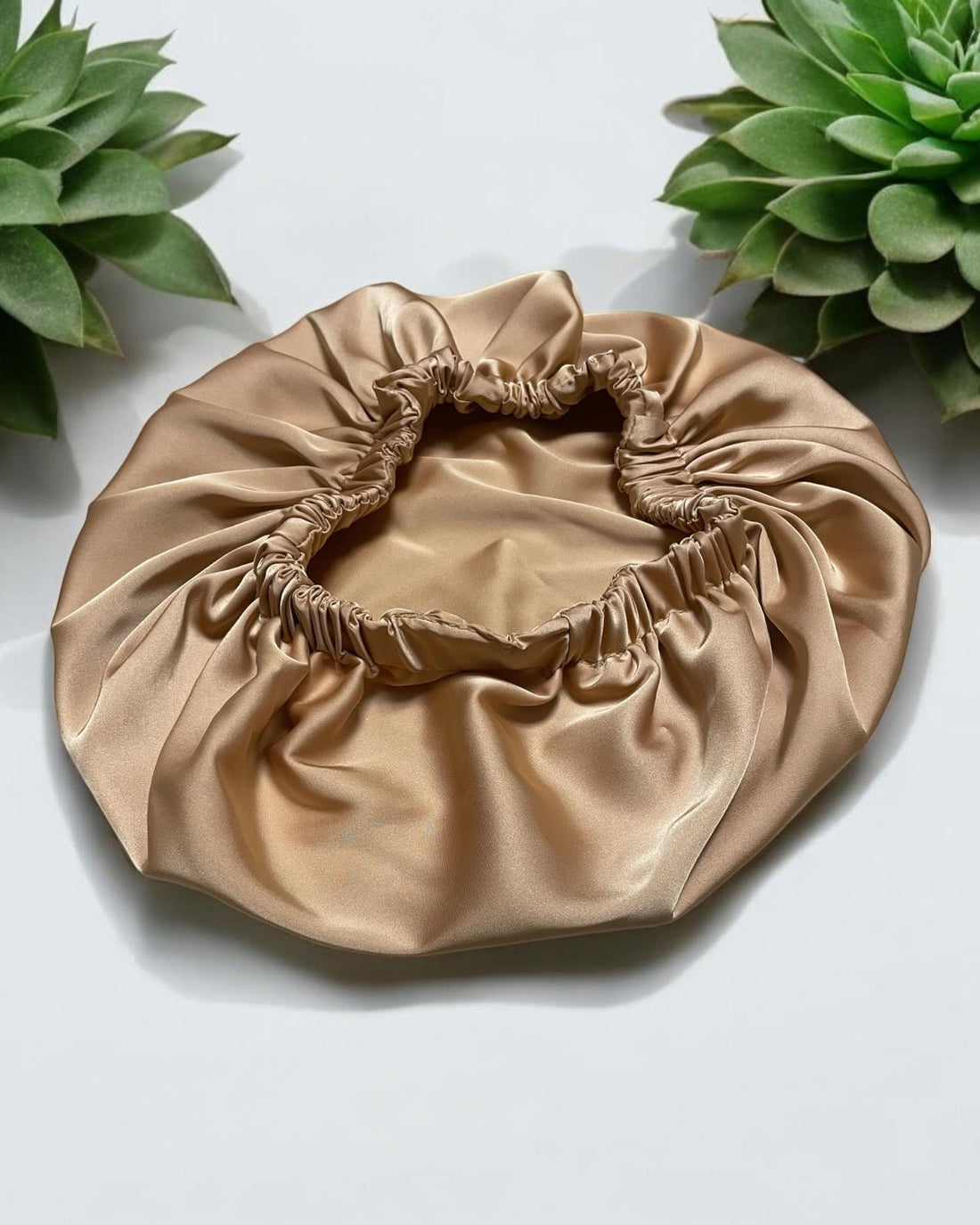 Bonetă din satin gold