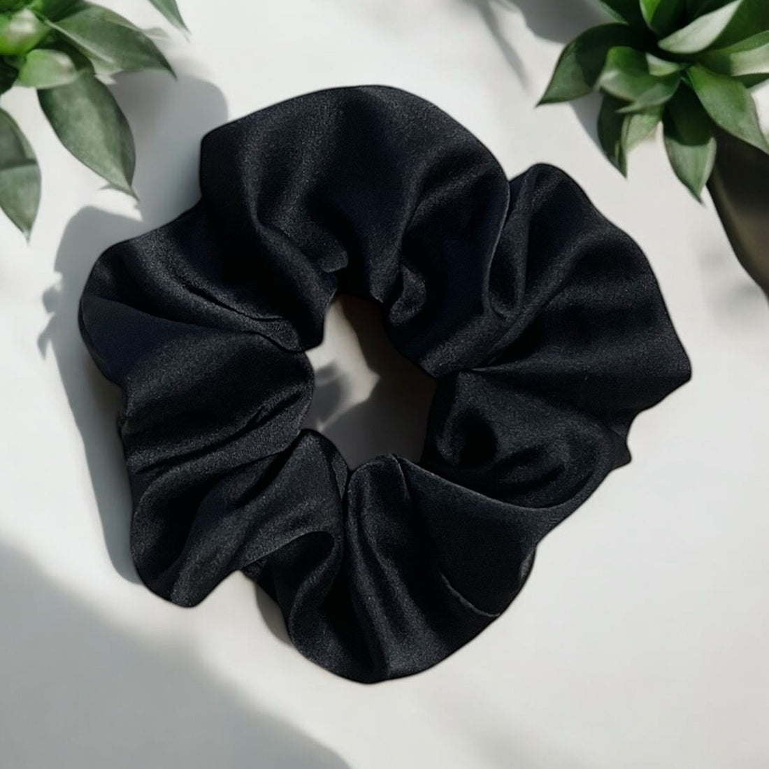 Elastic din satin negru - Small